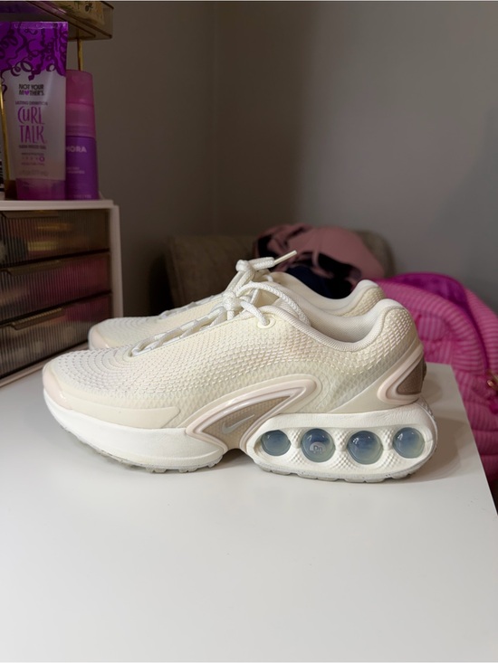 Nike Shoes - Nike air max dn